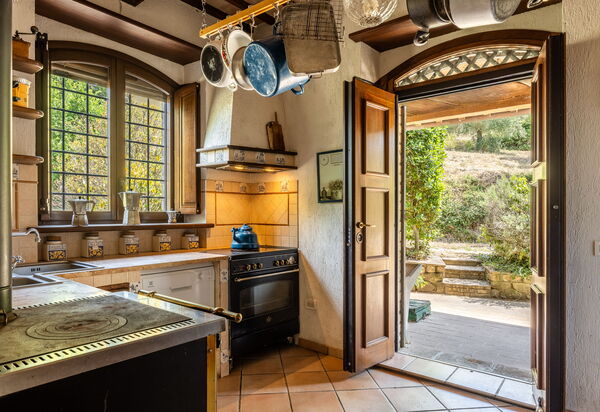 Il Giuncheto, Pool, Amazing View, Umbrian Countryside: Autumn, Kitchen, Spring, Summer