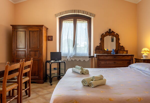 Il Giuncheto, Pool, Amazing View, Umbrian Countryside: Autumn, Kitchen, Living Room, Spring, Summer