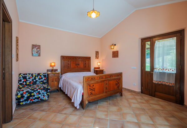 Il Giuncheto, Pool, Amazing View, Umbrian Countryside: Autumn, Bedroom, Spring, Summer