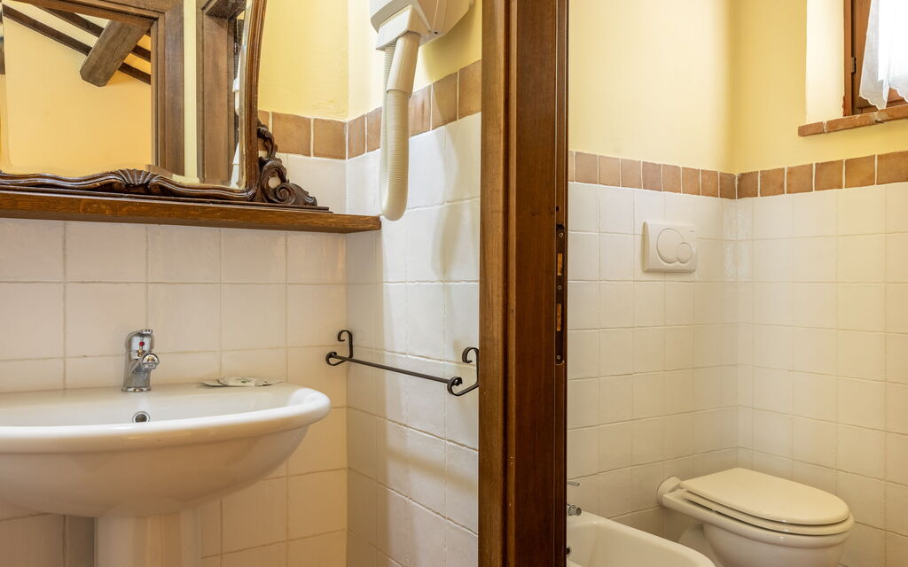 Il Giuncheto Apartments, Pool, Umbrian Countryside - : Autunno, Bagno, Estate, Primavera