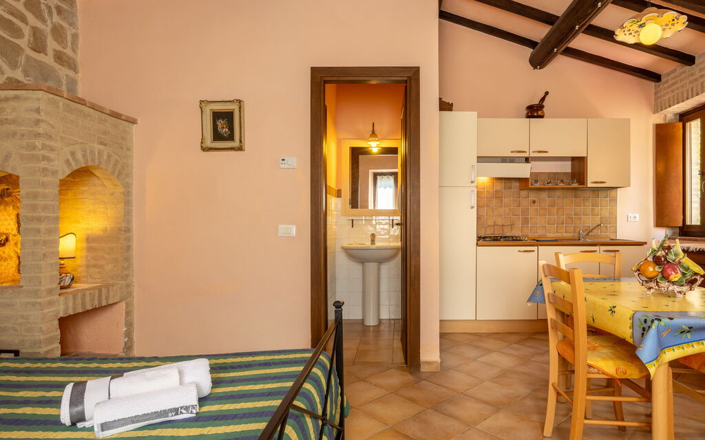 Il Giuncheto Apartments, Pool, Umbrian Countryside - : Autunno, Camera da letto, Cucina, Estate, Primavera