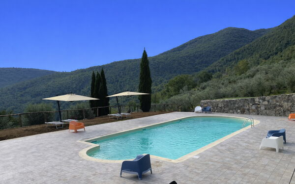 Borgo Antico, Pool, Barberino del Mugello: Autunno, Estate, Piscina, Primavera, Vista Panoramica