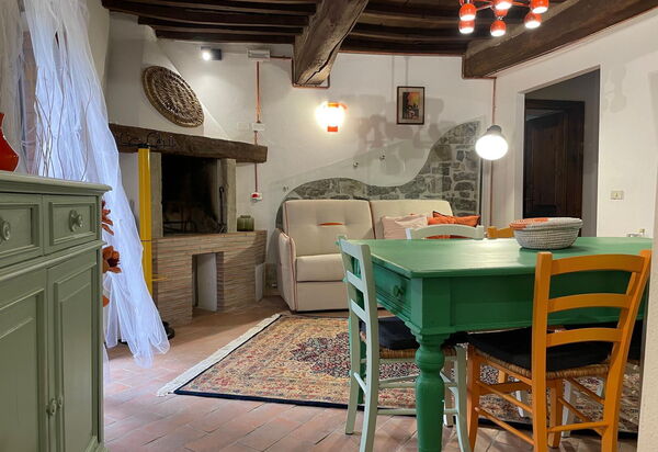 Borgo Antico, Pool, Barberino del Mugello: Autunno, Estate, Inverno, Primavera, Sala da pranzo, Soggiorno