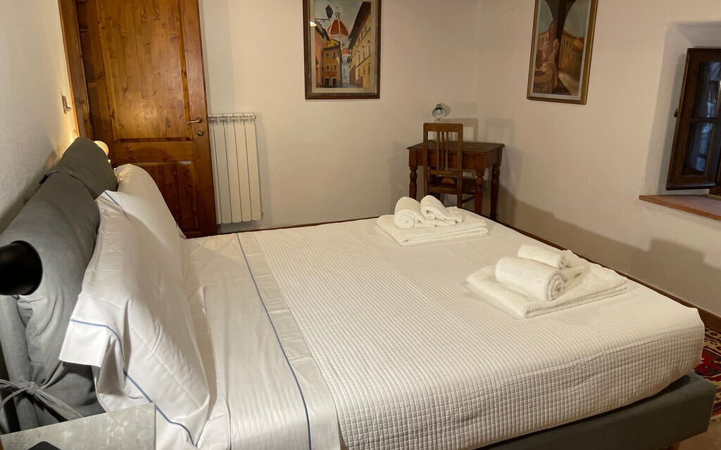 Borgo Antico, Pool, Barberino del Mugello - : Autumn, Bedroom, Spring, Summer