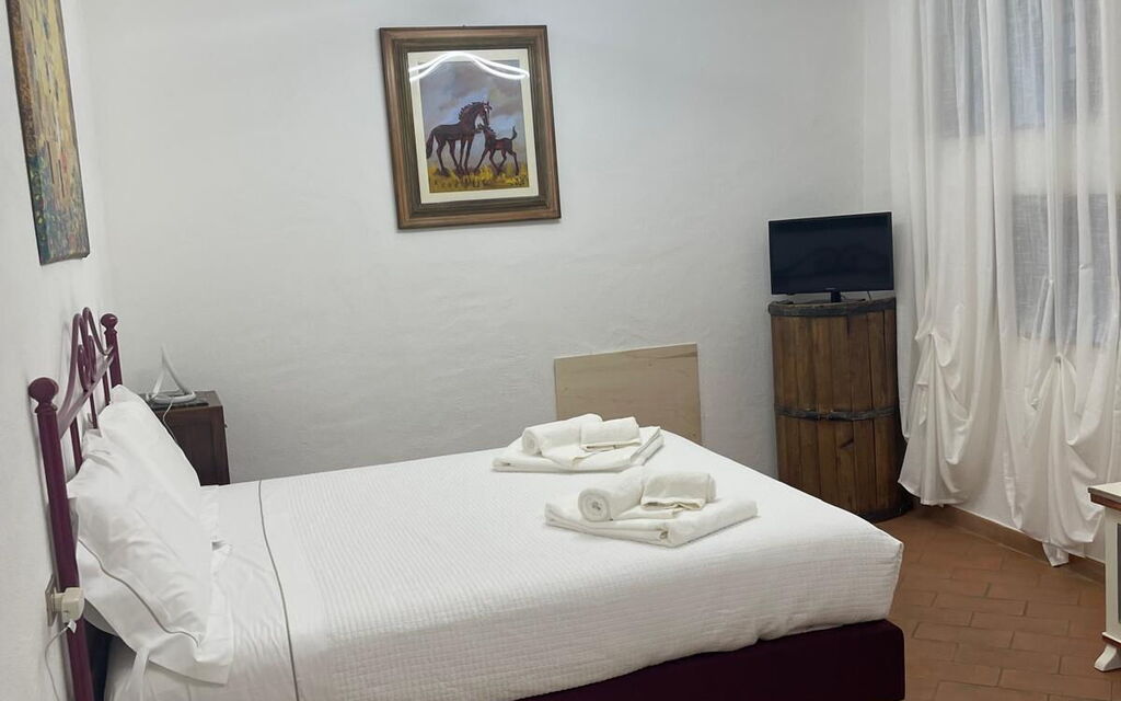 Borgo Antico, Pool, Barberino del Mugello - : Autunno, Camera da letto, Estate, Inverno, Primavera