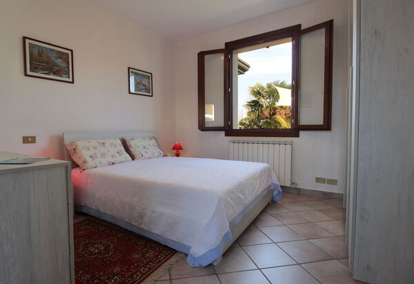 Villa Camerini, Nature, Bikes and Beaches: Autumn, Bedroom, Spring, Summer