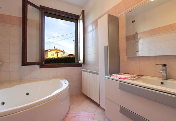 Villa Camerini, Nature, Bikes and Beaches: Autumn, Spring, Summer