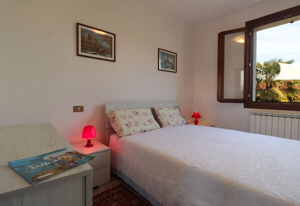 Villa Camerini, Nature, Bikes and Beaches: Autumn, Bedroom, Spring, Summer