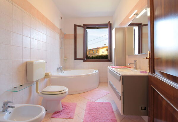 Villa Camerini, Nature, Bikes and Beaches: Autumn, Bathroom, Spring, Summer
