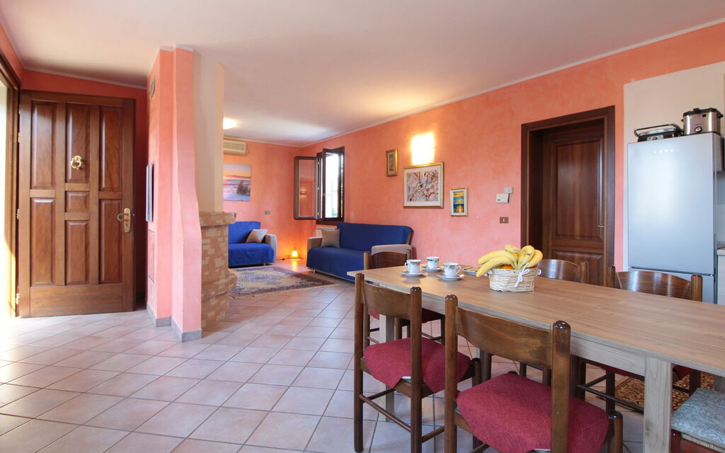 Villa Camerini, Nature, Bikes and Beaches: Autumn, Living Room, Spring, Summer