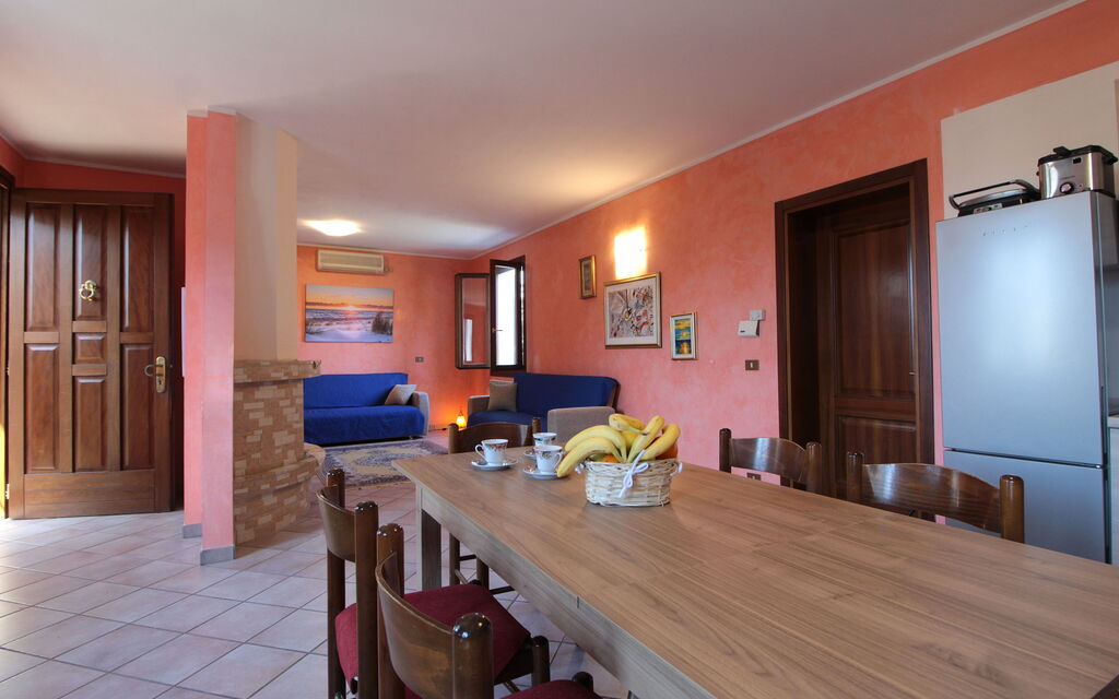 Villa Camerini, Nature, Bikes and Beaches: Autumn, Living Room, Spring, Summer