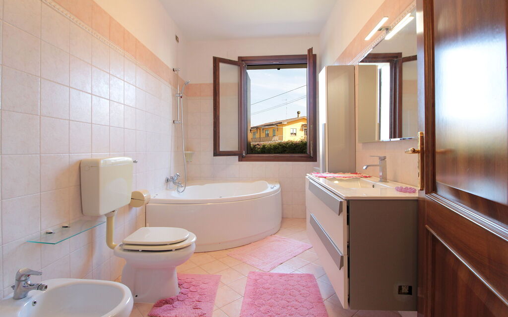 Villa Camerini, Nature, Bikes and Beaches: Autumn, Bathroom, Spring, Summer