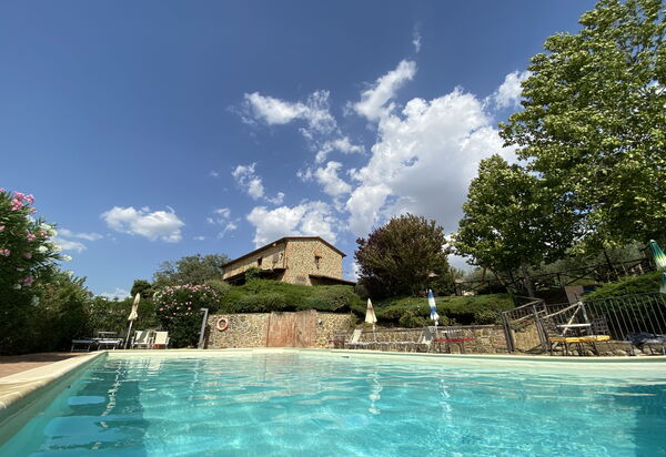 Terre di Giano Private Pool and View, Umbria: Autumn, Pool, Spring, Summer