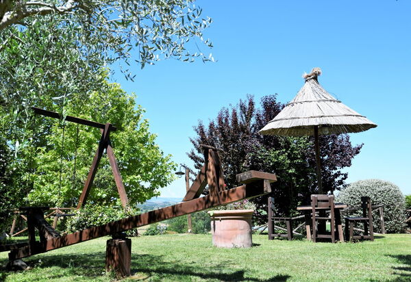 Terre di Giano Private Pool and View, Umbria: Autumn, Garden, Spring, Summer