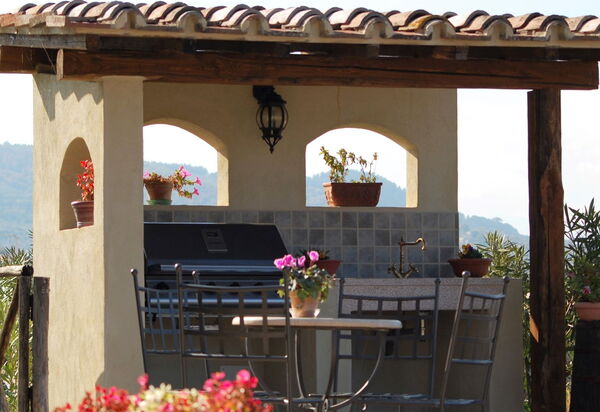 Terre di Giano Private Pool and View, Umbria: Autumn, Garden, Spring, Summer