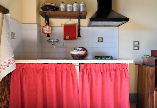 Terre di Giano Private Pool and View, Umbria: Autumn, Kitchen, Spring, Summer