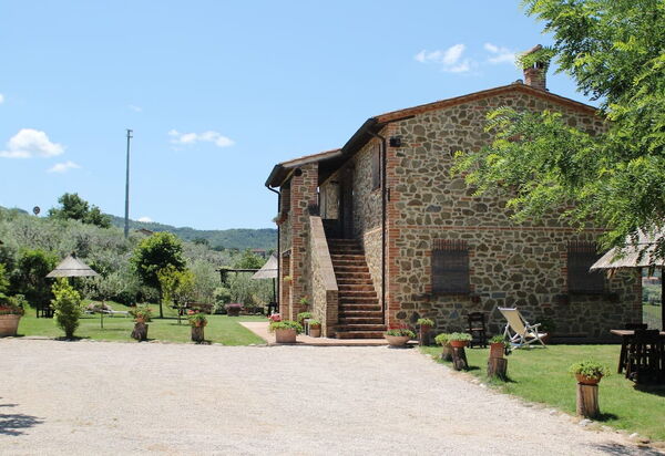 Terre di Giano Private Pool and View, Umbria: Autumn, Garden, Spring, Summer