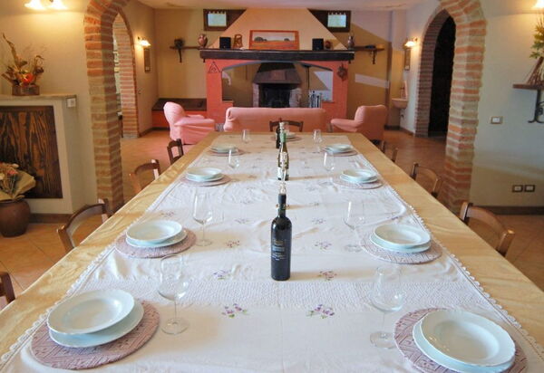 Terre di Giano Private Pool and View, Umbria: Autumn, Dining Room, Kitchen, Living Room, Spring, Summer
