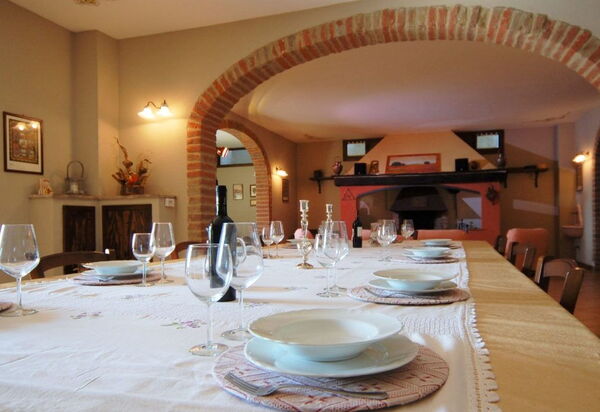 Terre di Giano Private Pool and View, Umbria: Autumn, Dining Room, Kitchen, Living Room, Spring, Summer