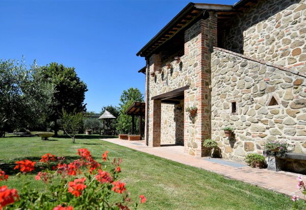 Terre di Giano Private Pool and View, Umbria: Autumn, Garden, Spring, Summer