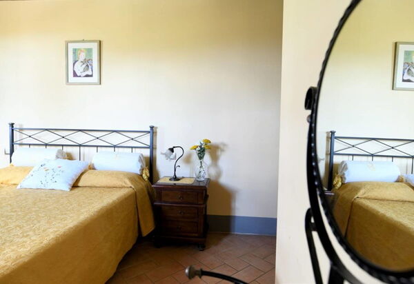 Terre di Giano Private Pool and View, Umbria: Autumn, Bedroom, Spring, Summer