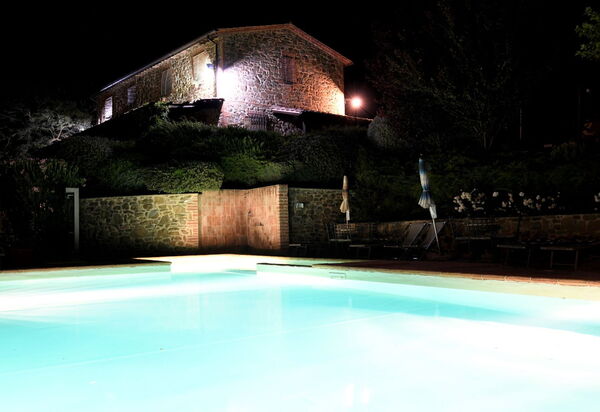 Terre di Giano Private Pool and View, Umbria: Autumn, Pool, Spring, Summer