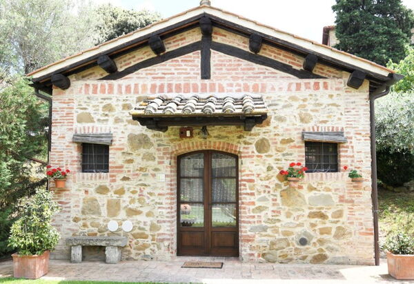 Terre di Giano Private Pool and View, Umbria: Autumn, Garden, Spring, Summer