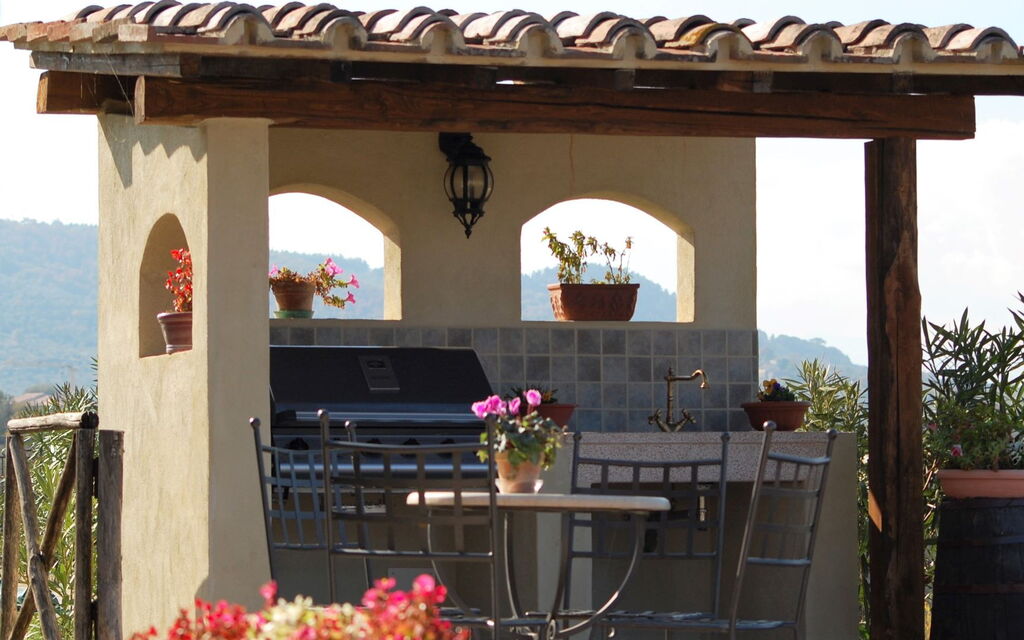 Terre di Giano Private Pool and View, Umbria: Autumn, Garden, Spring, Summer