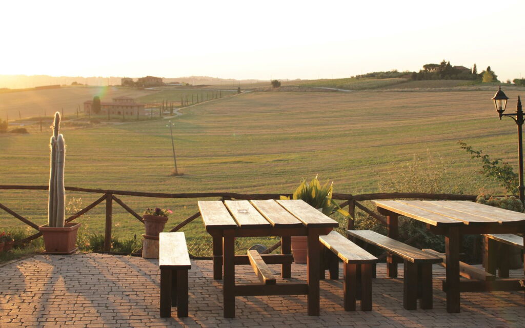 Terre di Giano Private Pool and View, Umbria: Autumn, Garden, Spring, Summer