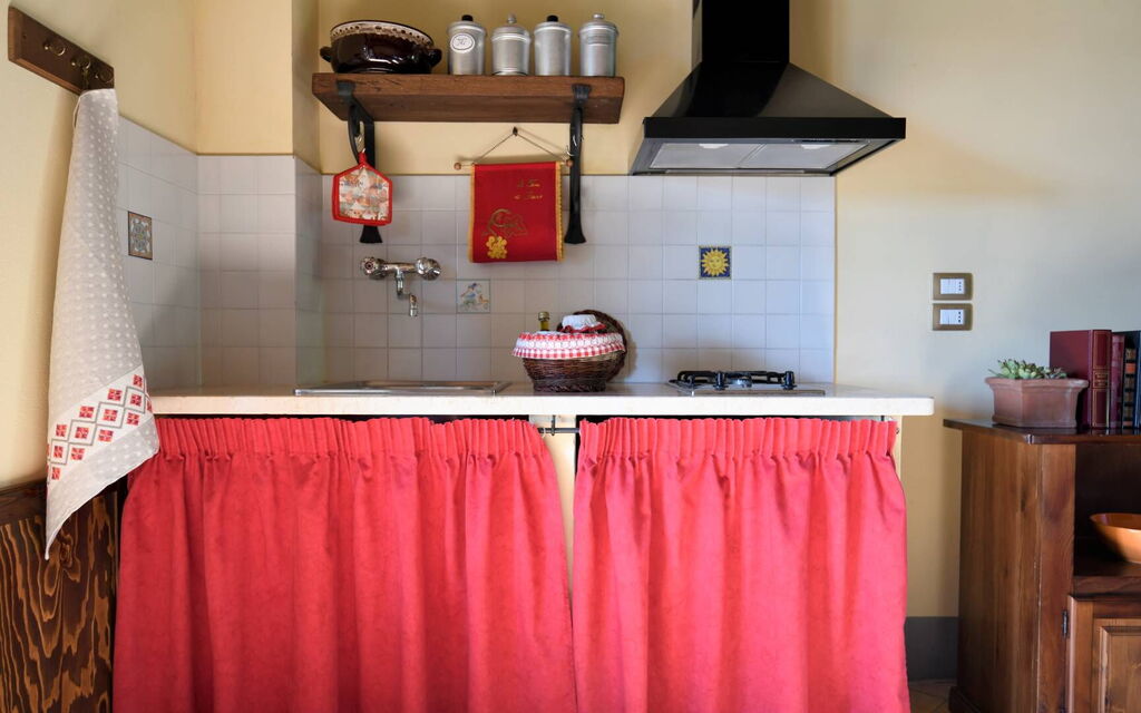 Terre di Giano Private Pool and View, Umbria: Autumn, Kitchen, Spring, Summer