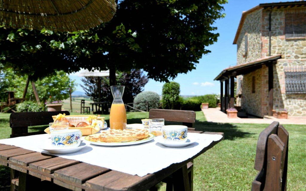 Terre di Giano Private Pool and View, Umbria: Autumn, Garden, Spring, Summer
