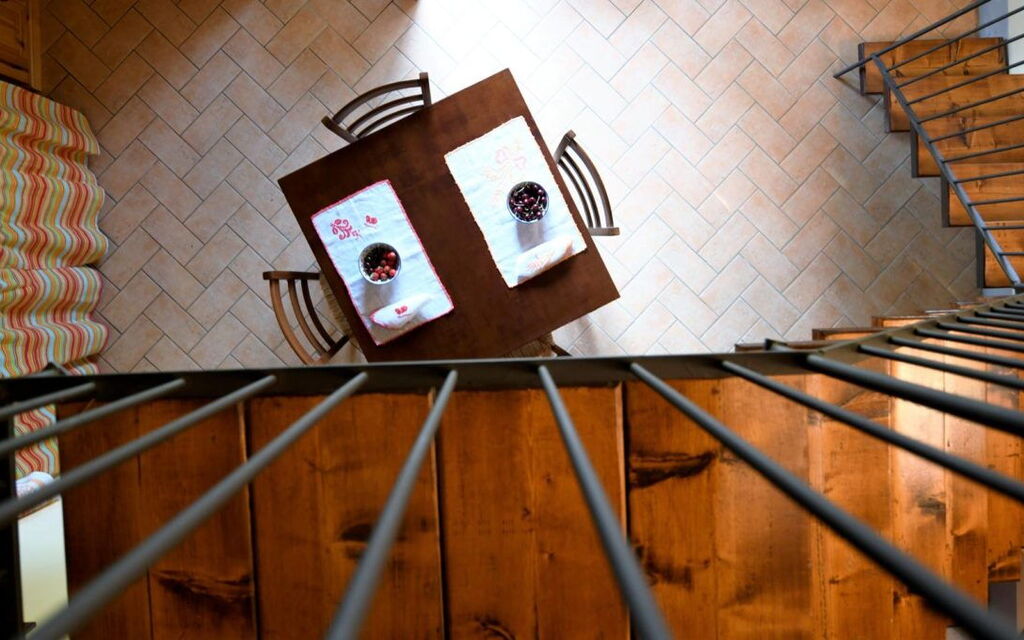 Terre di Giano Private Pool and View, Umbria: Autumn, Dining Room, Kitchen, Living Room, Spring, Summer