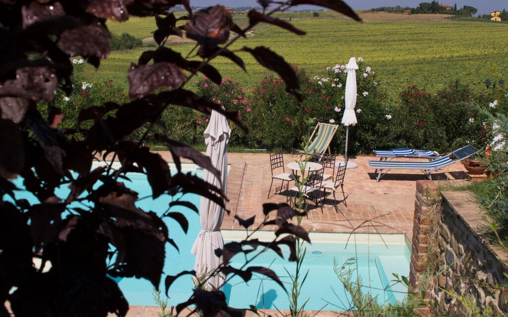 Terre di Giano Private Pool and View, Umbria: Autumn, Pool, Spring, Summer