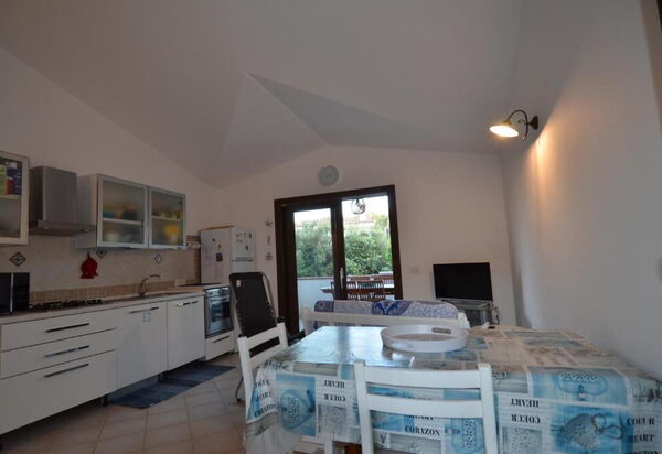 Appartamento Tamara, Budoni: Autunno, Cucina, Estate, Primavera, Soggiorno