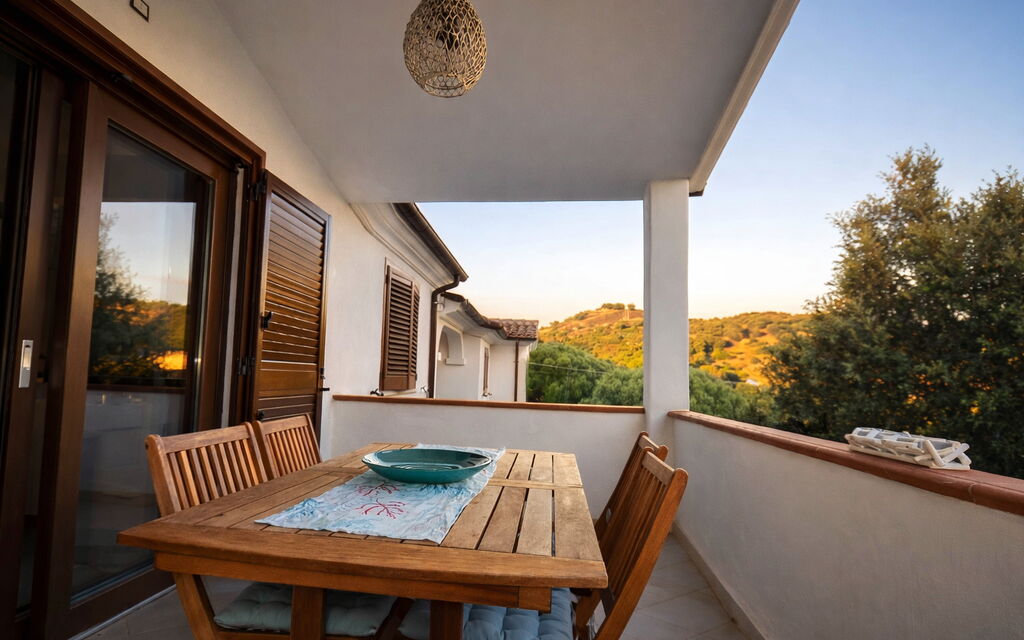 Appartamento Tamara, Budoni: Autunno, Balcone / Terrazza / Patio, Estate, Primavera