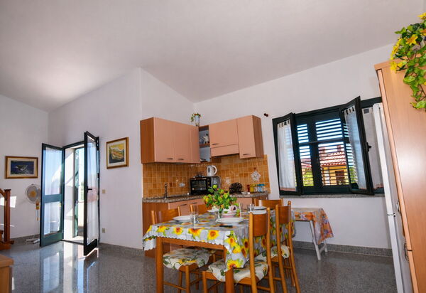 Appartamento Agrustos, Wifi, Ac: Autunno, Cucina, Estate, Primavera