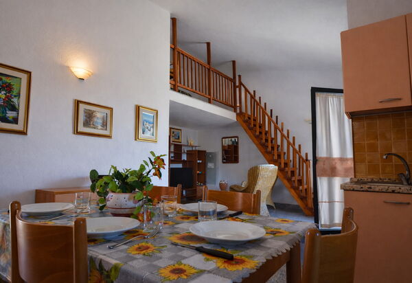 Appartamento Agrustos, Wifi, Ac: Autunno, Estate, Primavera, Sala da pranzo