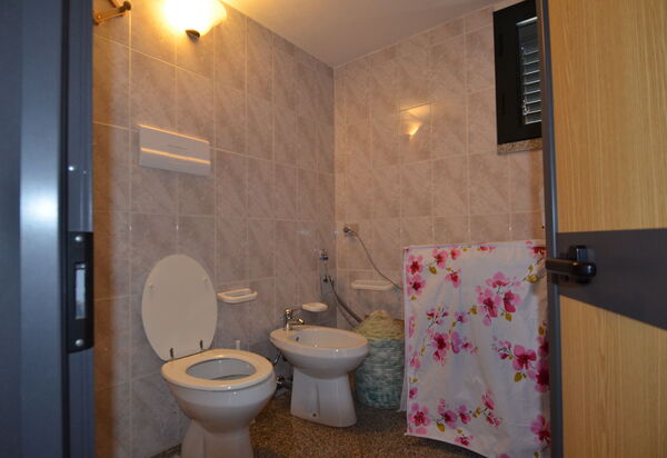 Appartamento Agrustos, Wifi, Ac: Autunno, Bagno, Estate, Inverno, Primavera