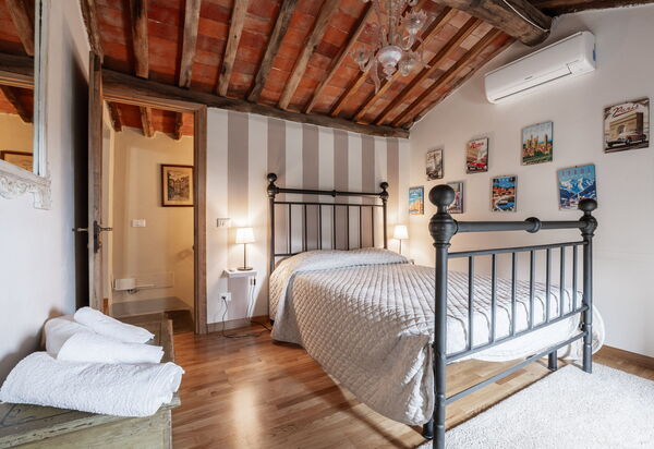 Il Casale di San Jacopo con Piscina Privata: Autumn, Bedroom, Spring, Summer