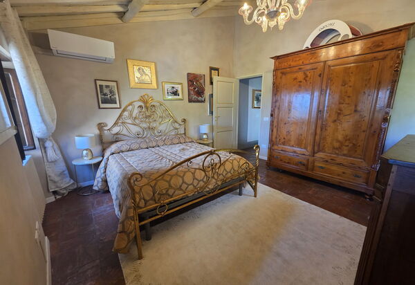 Il Casale di San Jacopo con Piscina Privata: Autumn, Bedroom, Spring, Summer