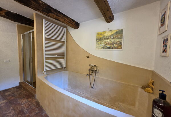 Il Casale di San Jacopo con Piscina Privata: Autumn, Bathroom, Spring, Summer