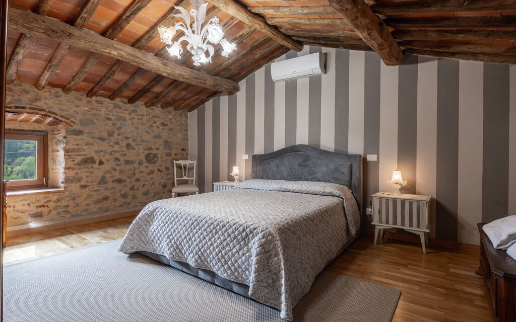 Il Casale di San Jacopo con Piscina Privata: Autunno, Camera da letto, Estate, Primavera