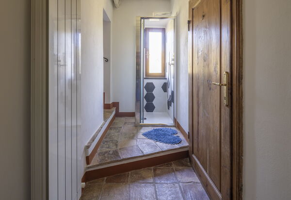 House in Sassa, Historic Tuscany Village, View: Autumn, Bathroom, Spring, Summer