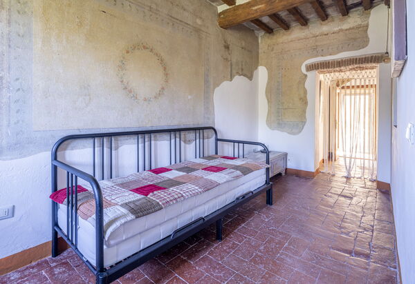 House in Sassa, Historic Tuscany Village, View: Autumn, Living Room, Spring, Summer