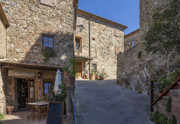 House in Sassa, Historic Tuscany Village, View: Autumn, Scenic View, Spring, Summer