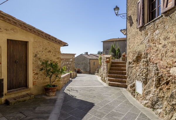 House in Sassa, Historic Tuscany Village, View: Activities, Autumn, Outdoor, Spring, Summer