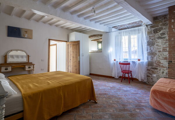 House in Sassa, Historic Tuscany Village, View: Autumn, Bedroom, Spring, Summer