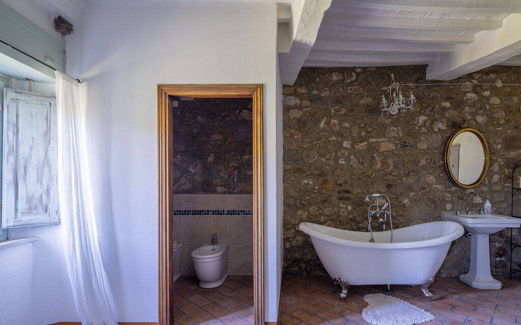 House in Sassa, Historic Tuscany Village, View: Autunno, Bagno, Camera da letto, Estate, Primavera