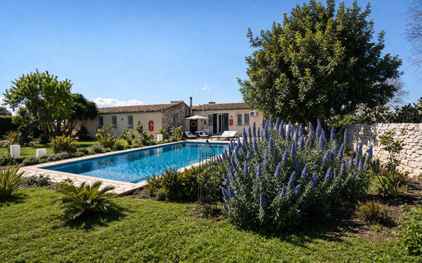 Villa Il Carato, Private Pool, Modica: Autunno, Estate, Piscina, Primavera