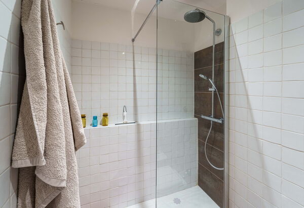 Le Loggine del Pignatello Apartment, Siena City: Autumn, Bathroom, Spring, Summer, Winter